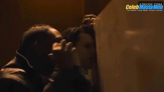 TOM HOLLAND NUDE/SEXY SCENE IN THE CROWDED ROOM