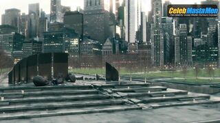 HENRY CAVILL NUDE/SEXY SCENE IN JUSTICE LEAGUE