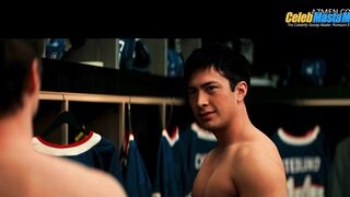 HUDSON WILLIAMS AND CONNOR STORRIE NUDE/SEXY SCENE IN HEATED RIVALRY