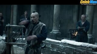 CHARLIE HUNNAM NUDE/SEXY SCREENSHOT 4 IN KING ARTHUR LEGEND OF THE SWORD