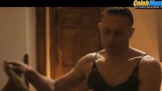 CHARLIE HUNNAM NUDE/SEXY SCENE IN DAHMER - MONSTER THE JEFFREY DAHMER STORY