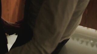 ALEXANDER SKARSGARD NUDE/SEXY SCENE IN BIG LITTLE LIES