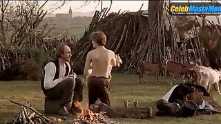 LEONARDO DICAPRIO NUDE/SEXY SCREENSHOT 2 IN TOTAL ECLIPSE