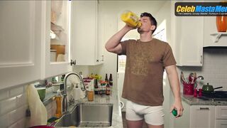 STEVE HOWEY NUDE/SEXY SCREENSHOT 2 IN MAKING BABIES