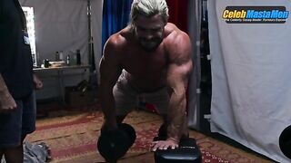 CHRIS HEMSWORTH NUDE/SEXY SCENE IN LIMITLESS