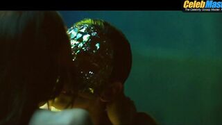 KIM SOO-HYUN AND KWON CHOI NUDE/SEXY SCREENSHOT 9 IN REAL