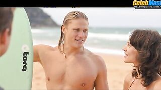 JOE DAVIDSON NUDE/SEXY SCREENSHOT 7 IN ANYONE BUT YOU