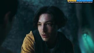 EZRA MILLER NUDE/SEXY SCREENSHOT 6 IN THE FLASH