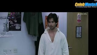 SHAHID KAPOOR NUDE/SEXY SCREENSHOT 2 IN TERI MERI KAHAANI