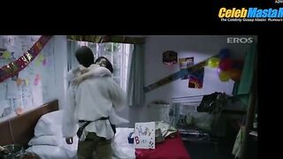 SHAHID KAPOOR NUDE/SEXY SCREENSHOT 4 IN TERI MERI KAHAANI