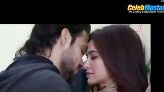EMRAAN HASHMI NUDE/SEXY SCENE IN RAAZ REBOOT