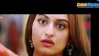 SHAHID KAPOOR NUDE/SEXY SCENE IN R... RAJKUMAR