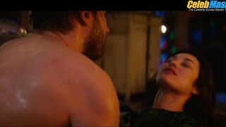 KEVIN JANSSENS NUDE/SEXY SCENE IN THE ROOM