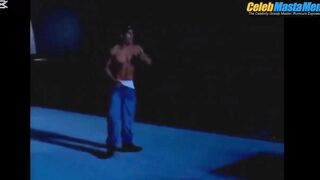 MARK WAHLBERG NUDE/SEXY SCREENSHOT 10