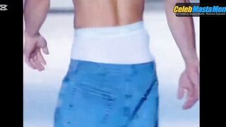 MARK WAHLBERG NUDE/SEXY SCREENSHOT 5
