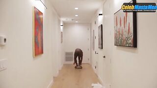 BOBBY MUSIQUE COOKS NUDE/SEXY SCREENSHOT 10 IN THIRTY