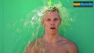 NIKLAS AND TOMEK MARK AND DENNYS AND WILLIAM LOPES DE SOUSA AND SAM RISE NUDE/SEXY SCREENSHOT 9 IN DATING NAKED GERMANY