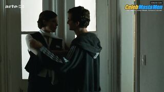 FLORIAN STETTER NUDE/SEXY SCREENSHOT 3 IN RETURN OF THE STORKS