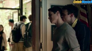 THOMAS DOHERTY AND JASON GOTAY NUDE/SEXY SCREENSHOT 7 IN GOSSIP GIRL