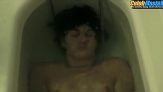 NIL CARDONER NUDE/SEXY SCREENSHOT 3 IN THE GIRL IN THE MIRROR
