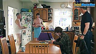 JOSEPH EVANS NUDE/SEXY SCENE IN TIP TOE